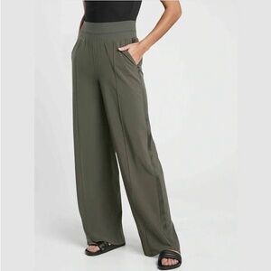 Athleta Nolita Wide Leg pant size 18 color - army green